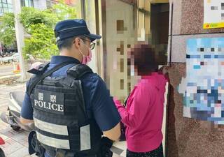 網戀男友稱攜肉入境遭扣盼匯10萬解圍 台中女險被詐