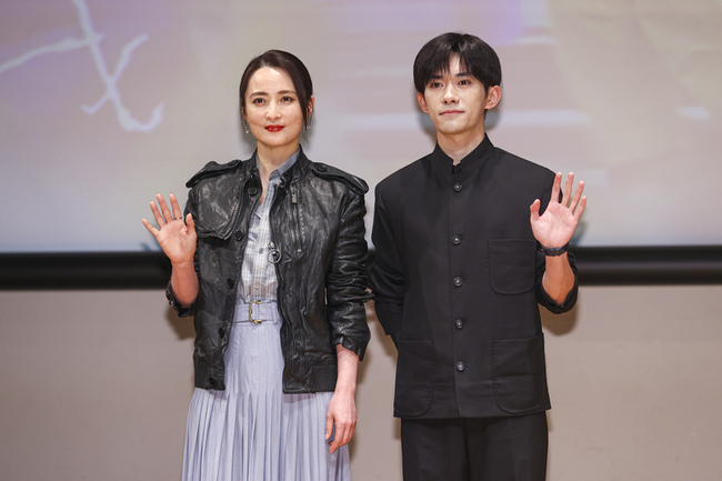 易烊千璽飾腦麻患者不易 拍攝期天天想快殺青 | 華視新聞