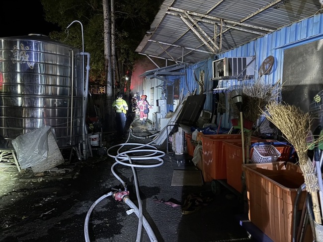 清大南大校區鐵皮屋火警 警消滅火未釀傷亡 | 華視新聞