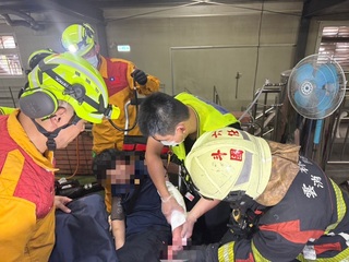 斗六食品公司員工手臂捲入攪拌器 粉碎性骨折