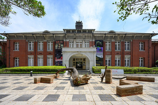 青年策展人上場 雙展詮釋人與災難萬物的距離