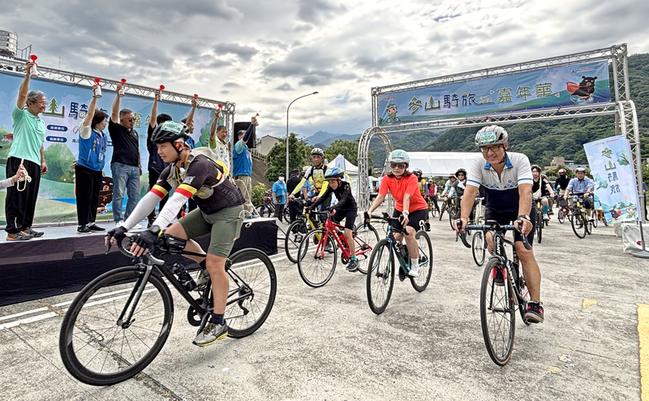 參山單車騎旅嘉年華 百人體驗竹苗客家山城聚落 | 華視新聞