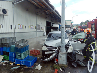 台中男連撞2車釀2傷  車上查獲毒品送辦