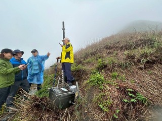 避免陽明山火災重演 國研院拆全台內建鋰電池感測器