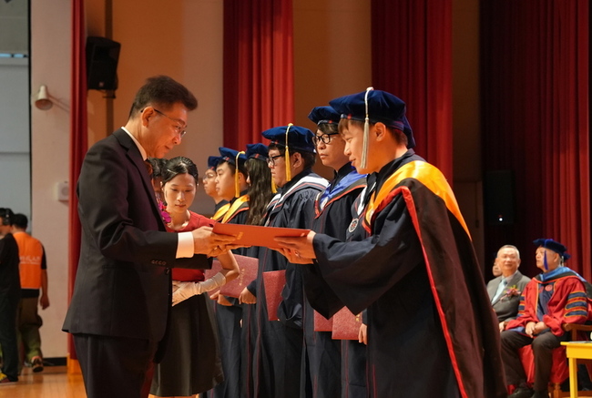 明志科大本土生醫博士畢業生  技術落地商轉 | 華視新聞