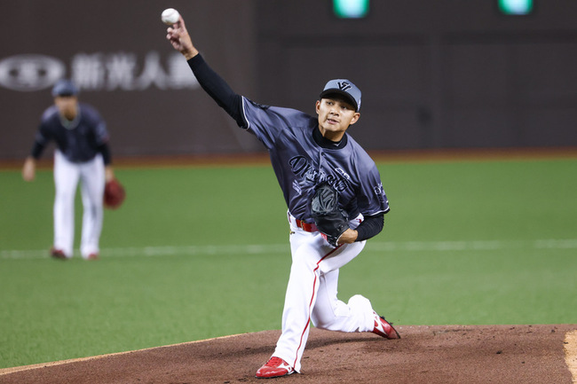 徐若熙的曲球、變速不再是裝飾品 8局無失分奪勝 | 華視新聞