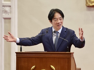 總統：棄醫從政30年精神沒變 3大使命確保國家生存發展