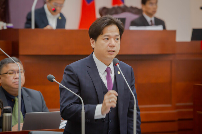 慈雲路空橋進度遭批跳票 竹市府：115年中啟用 | 華視新聞