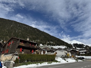 瑞士阿爾卑斯山永凍土崩塌  300人村落緊急撤離