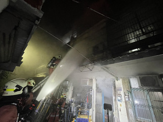 竹市香山區民宅火警3人脫困  起火原因待釐清