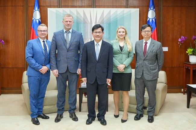 林佳龍接見歐洲議會訪團 促台歐合作打造非紅供應鏈 | 華視新聞