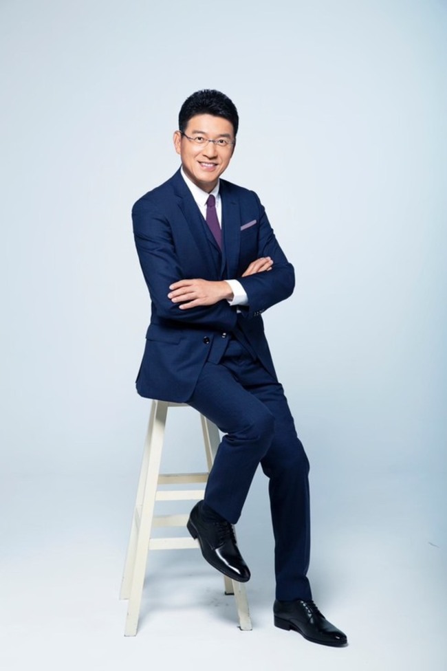 謝震武連12年獲頒最受信賴主持人 盼持續深耕發展 | 華視新聞