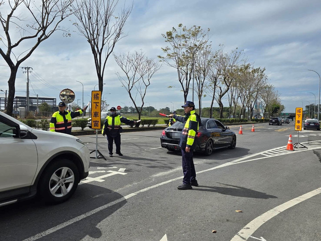 端午連假將湧人流車潮 警政署規劃交通疏導 | 華視新聞