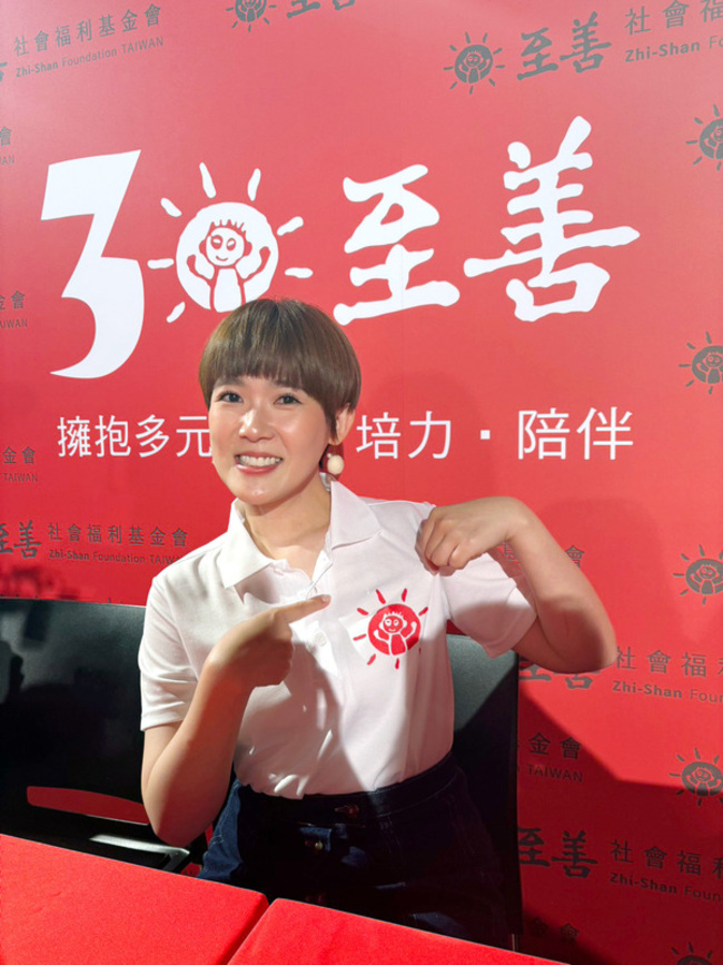 孫可芳憶父母雙亡被笑孤兒 盼幫助更多弱勢孩童 | 華視新聞