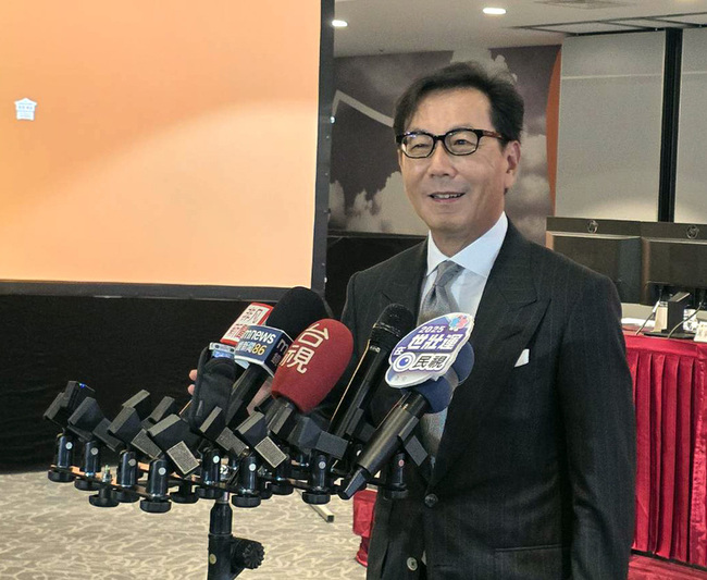 股東提議電信業再整併  蔡明忠：公平會恐難過關 | 華視新聞