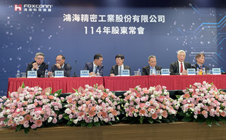 劉揚偉：鴻海北美推電動車時程 留意關稅變數