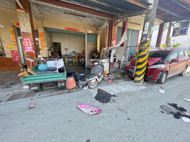 高樹61歲婦疑疲勞駕駛 追撞電動車91歲女騎士不治 | 華視新聞