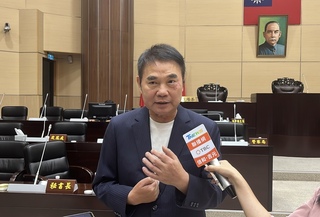 苗縣13鄉鎮市有中正路  鍾東錦：不宜改名