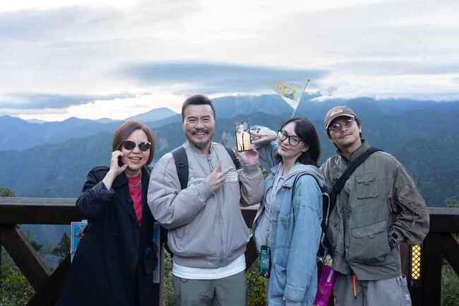 于美人放鬆錄旅遊實境秀 錯把楊銘威當工作人員 | 華視新聞