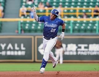 申皓瑋單場雙響砲  悍將18安中止客場6連敗