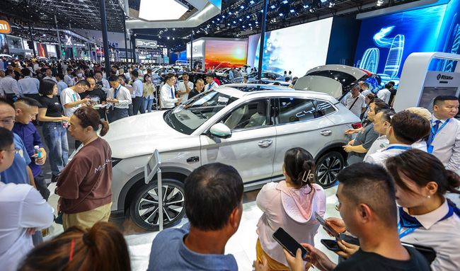 競爭太慘烈 比亞迪山東最大經銷商傳倒閉 | 華視新聞