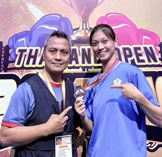 吳詩儀泰國拳擊公開賽摘銀 教練柯文明給予鼓勵