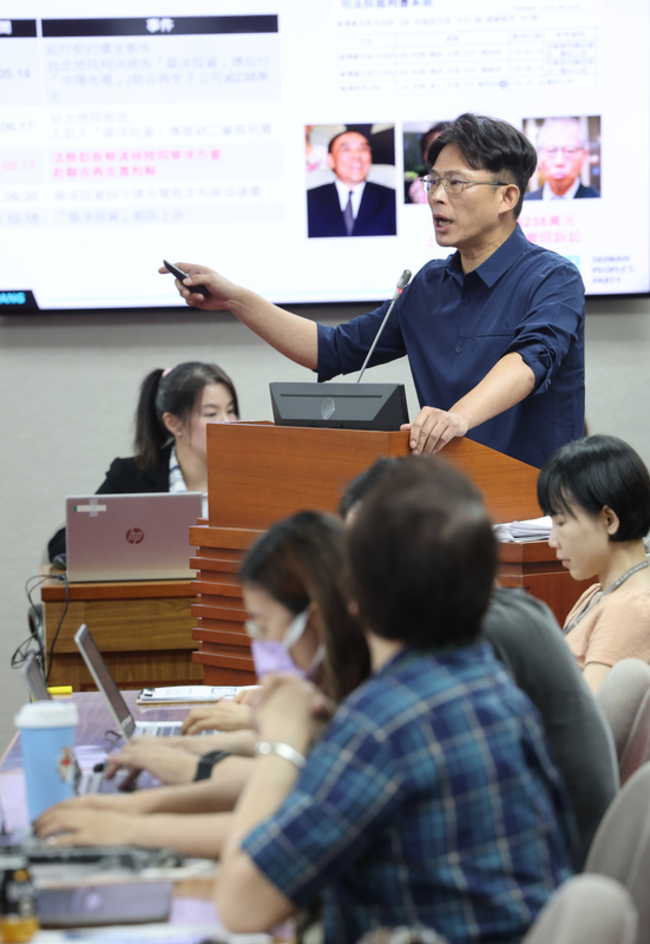 黃國昌：監院勿把犯罪經告發當遮羞布 別包庇自家人 | 華視新聞