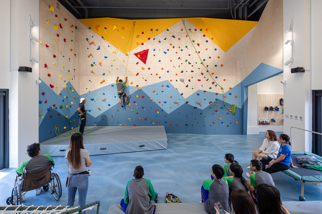 全台首座  台東學校打造特教生室內攀岩場 | 華視新聞