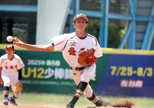 華南青少棒北市擊敗台東  高雄再見盜本壘逆轉勝 | 華視新聞