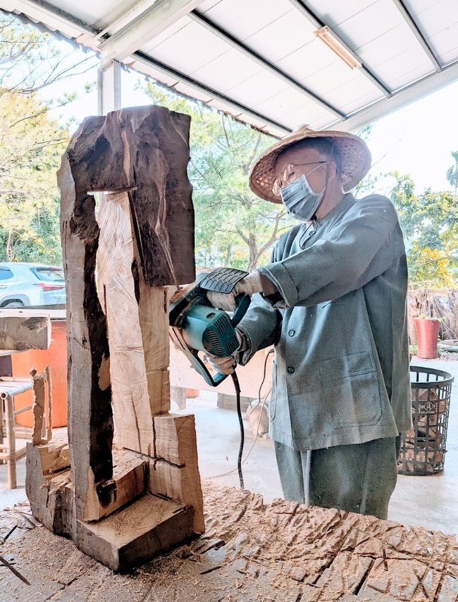 雲林雕刻大師張敬辭世  驗光師寫下藝術傳奇 | 華視新聞