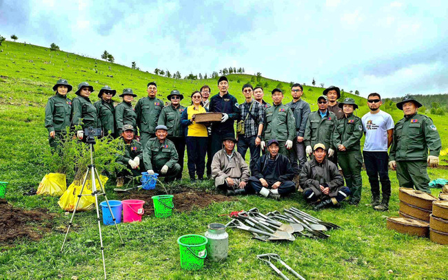 慈心基金會赴蒙古鄂爾渾河谷 種下7千棵原生樹苗 | 華視新聞