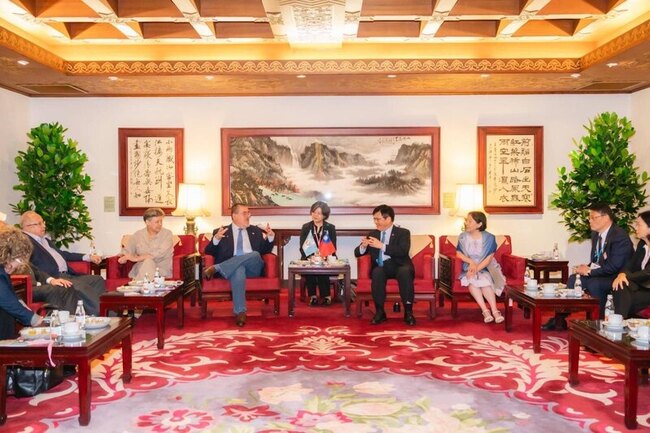 瓜地馬拉總統訪台 將簽半導體產業等意向書 | 華視新聞