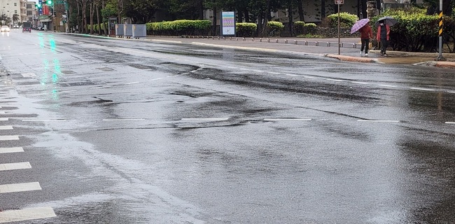 滯留鋒面影響  澎湖雷雨幸未釀災情 | 華視新聞