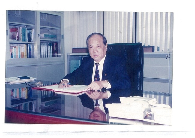 成大前代理校長黃定加去世  享壽94歲 | 華視新聞