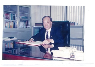 成大前代理校長黃定加去世  享壽94歲