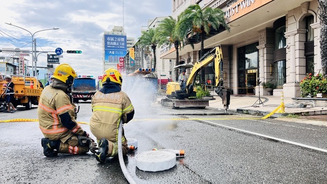 台南永康瓦斯外洩 狀況解除恢復通車 | 華視新聞