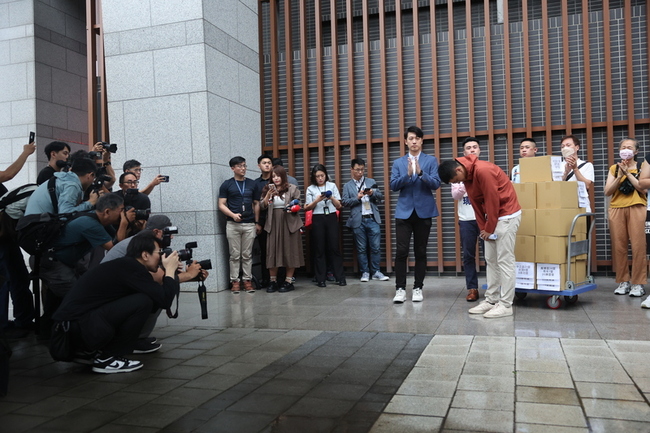 吳沛憶罷免案連署數未達標 吳思瑤案等領銜人 | 華視新聞