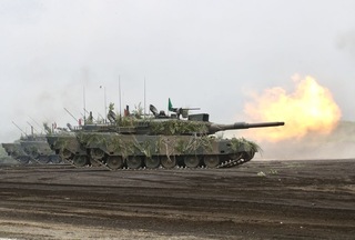 日自衛隊最大型護島演習  使用76噸彈藥耗1.8億元