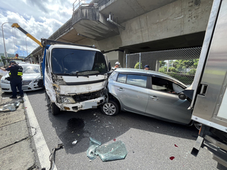 台76林厝交流道匝道口6車追撞  3人送醫