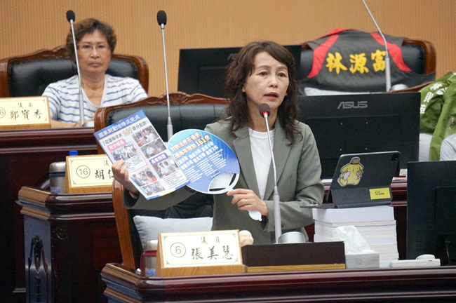 綠質疑為傅崐萁社福政策背書  徐榛蔚反問不做嗎 | 華視新聞