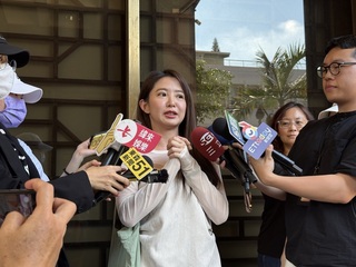 提告管委會洩漏個資 郭書瑤赴北檢出庭