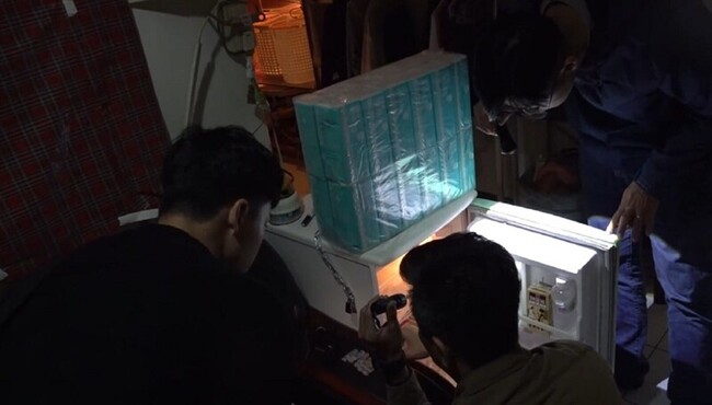 毒品用鐵鍊鎖冰箱防「黑吃黑」 台中2男遭起訴 | 華視新聞