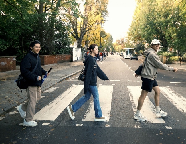 告五人新輯前進披頭四錄音室  大年初一直奔倫敦 | 華視新聞