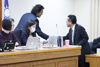 顧立雄：7/4舉行F-5除役儀式 規劃製作紀念影片