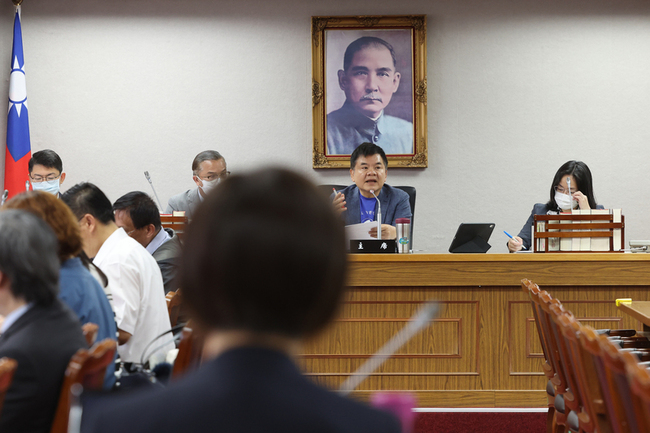 立院辦公聽會討論法庭直播  專家正反意見並陳 | 華視新聞