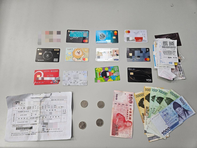 假買車真搶劫  基隆男麻繩勒脖女業務落網 | 華視新聞