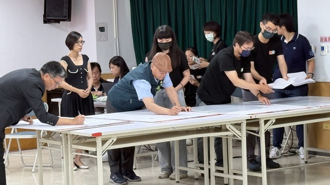 台南首批社宅「宜居成功」103戶抽籤 最快9月入住 | 華視新聞