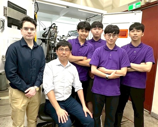 清華研發低碳鍍膜技術 有助推動綠色半導體製程 | 華視新聞