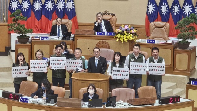 綠議員質詢館長中國行  侯友宜：檢討網紅沒意義 | 華視新聞