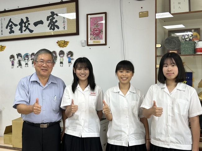 台東高中、女中150學生錄取公立大學 其中4人上台大 | 華視新聞